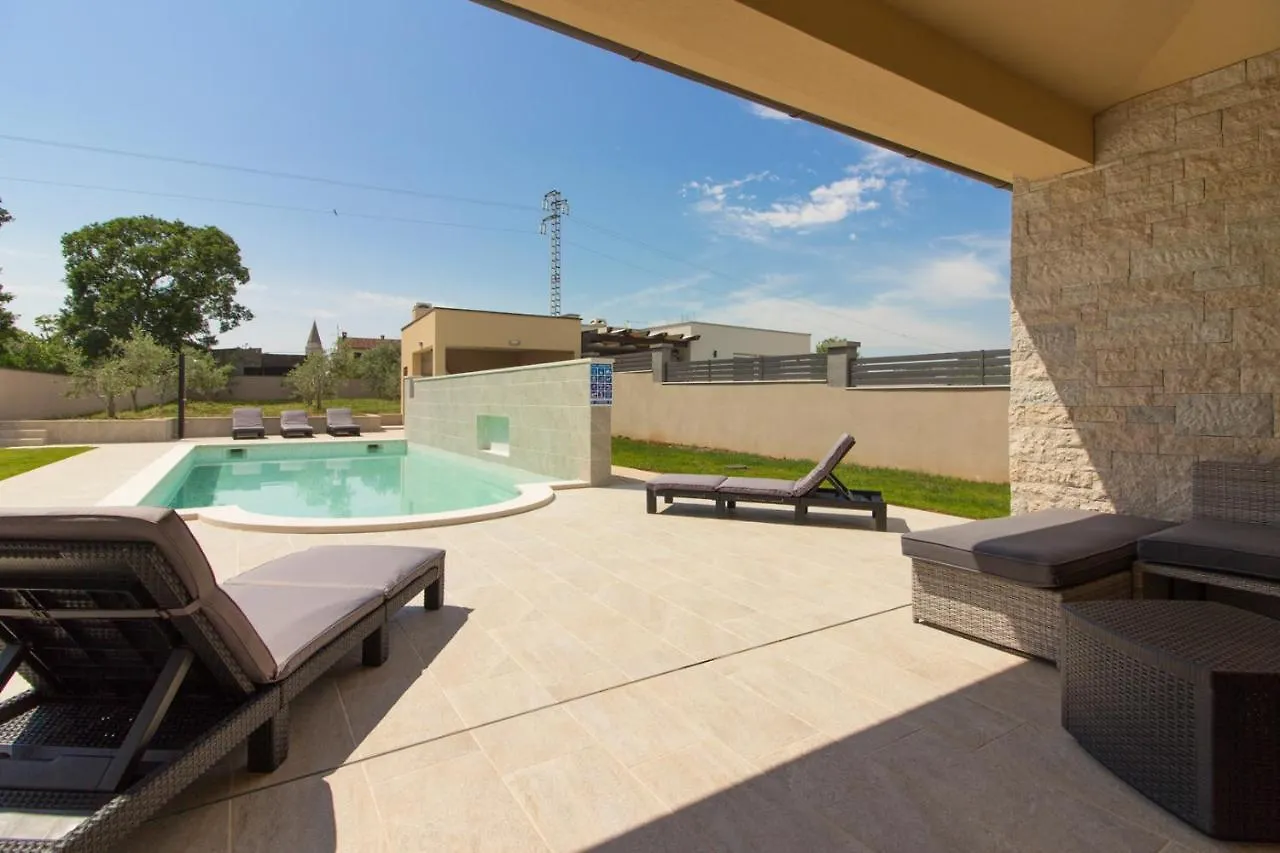 Beautiful Villa Markulin With Private Pool Near Pula Sisan