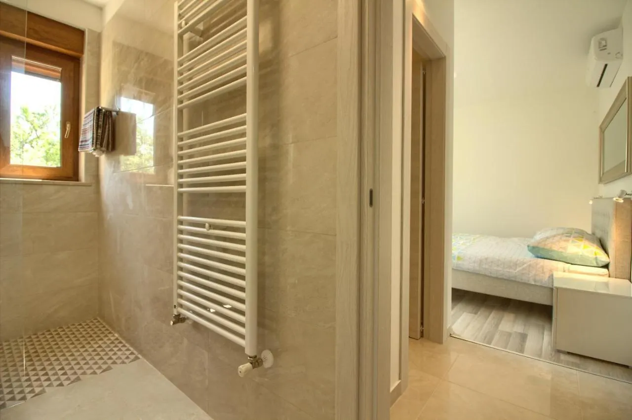 Beautiful Villa Markulin With Private Pool Near Pula Sisan