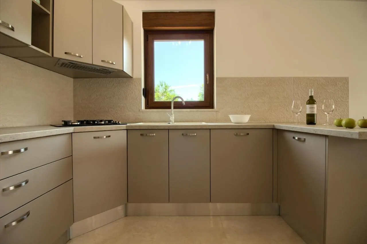 Beautiful Villa Markulin With Private Pool Near Pula Sisan